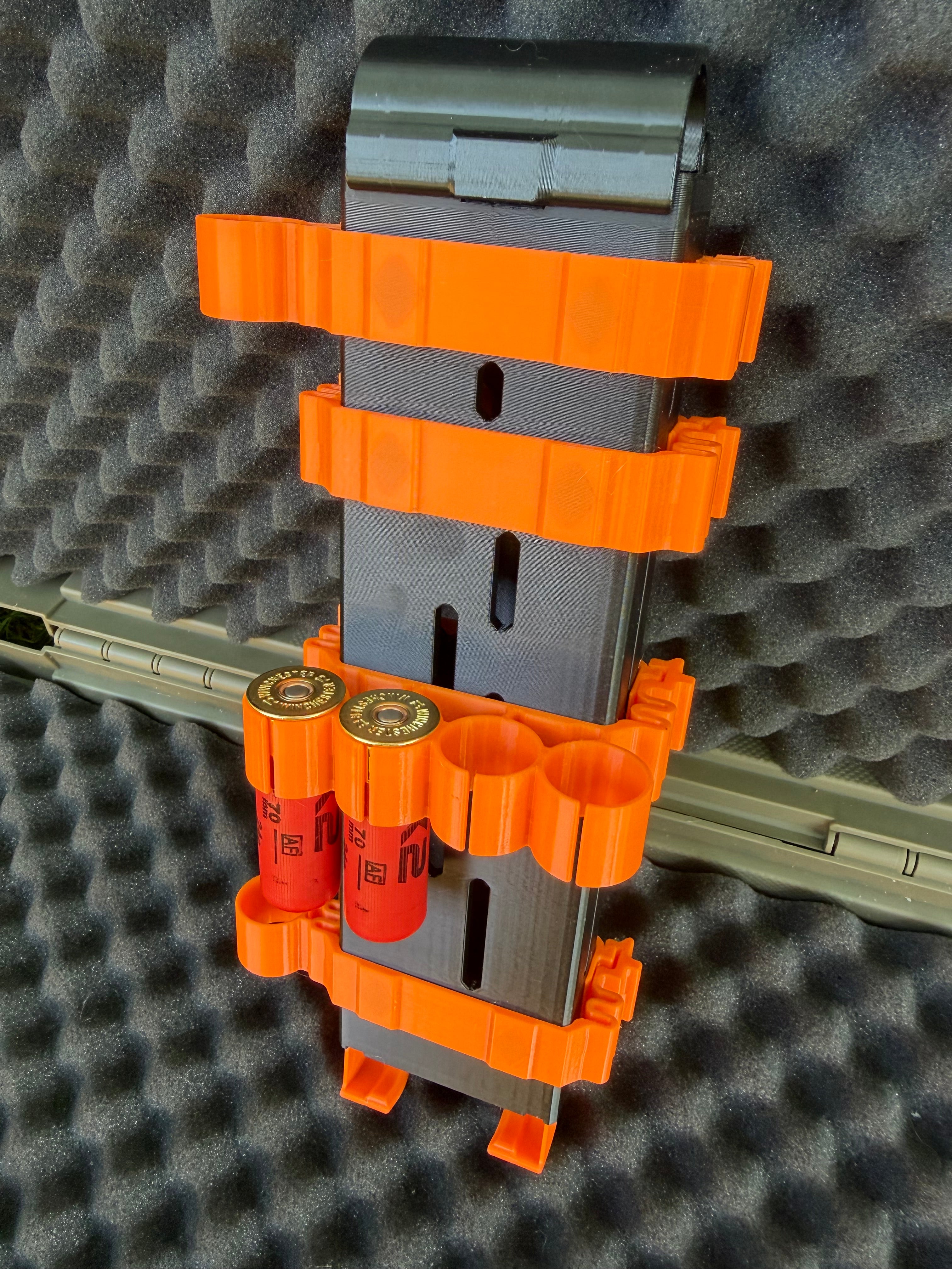 Quad holder for shotshell carriers (Cal 12)